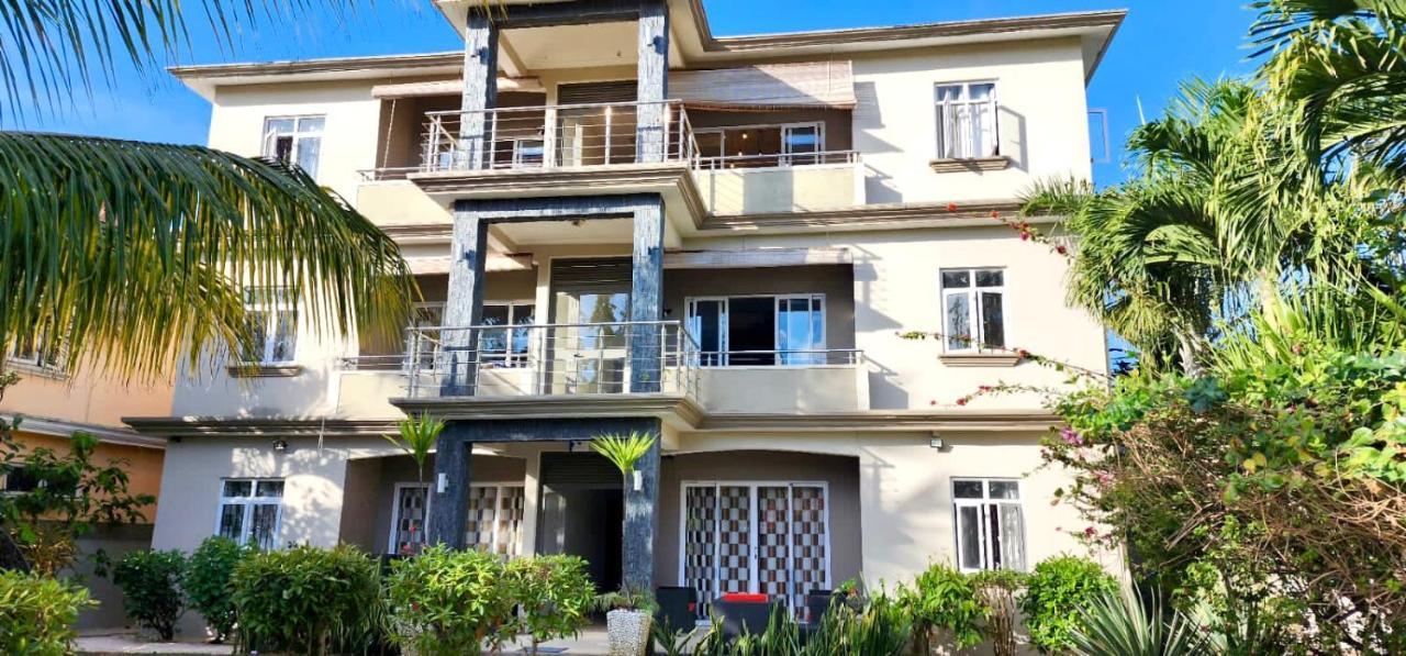 شقة Pebble Bay Garden View F3 غراند بايَ المظهر الخارجي الصورة